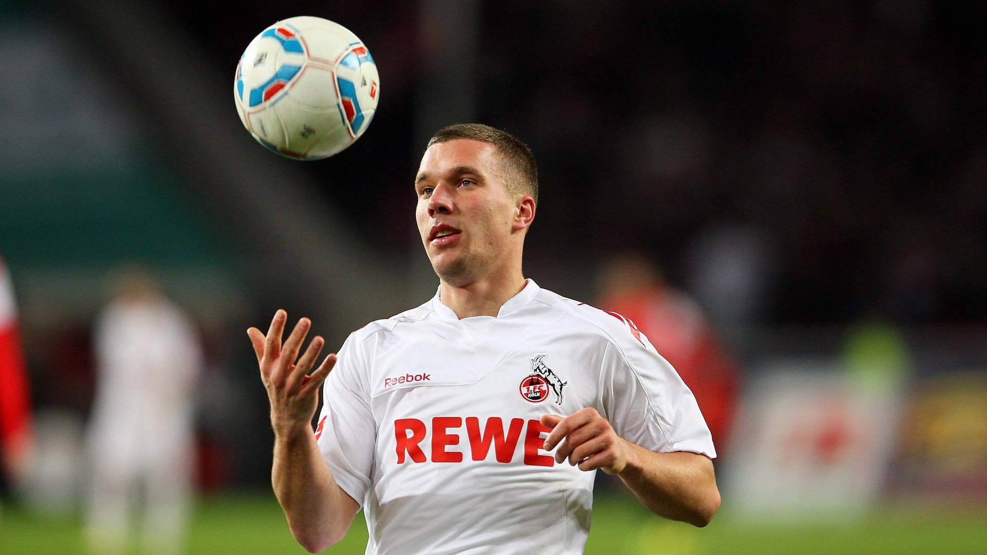 萨拉赫连续三场比赛得分超过惊险取胜，利物浦挑战极限！